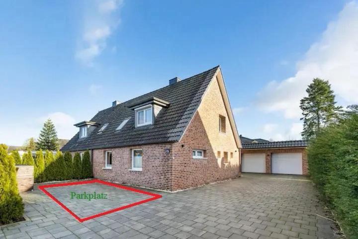 Gesamte Wohnung Mit Parkplatz Halstenbek Exterior photo